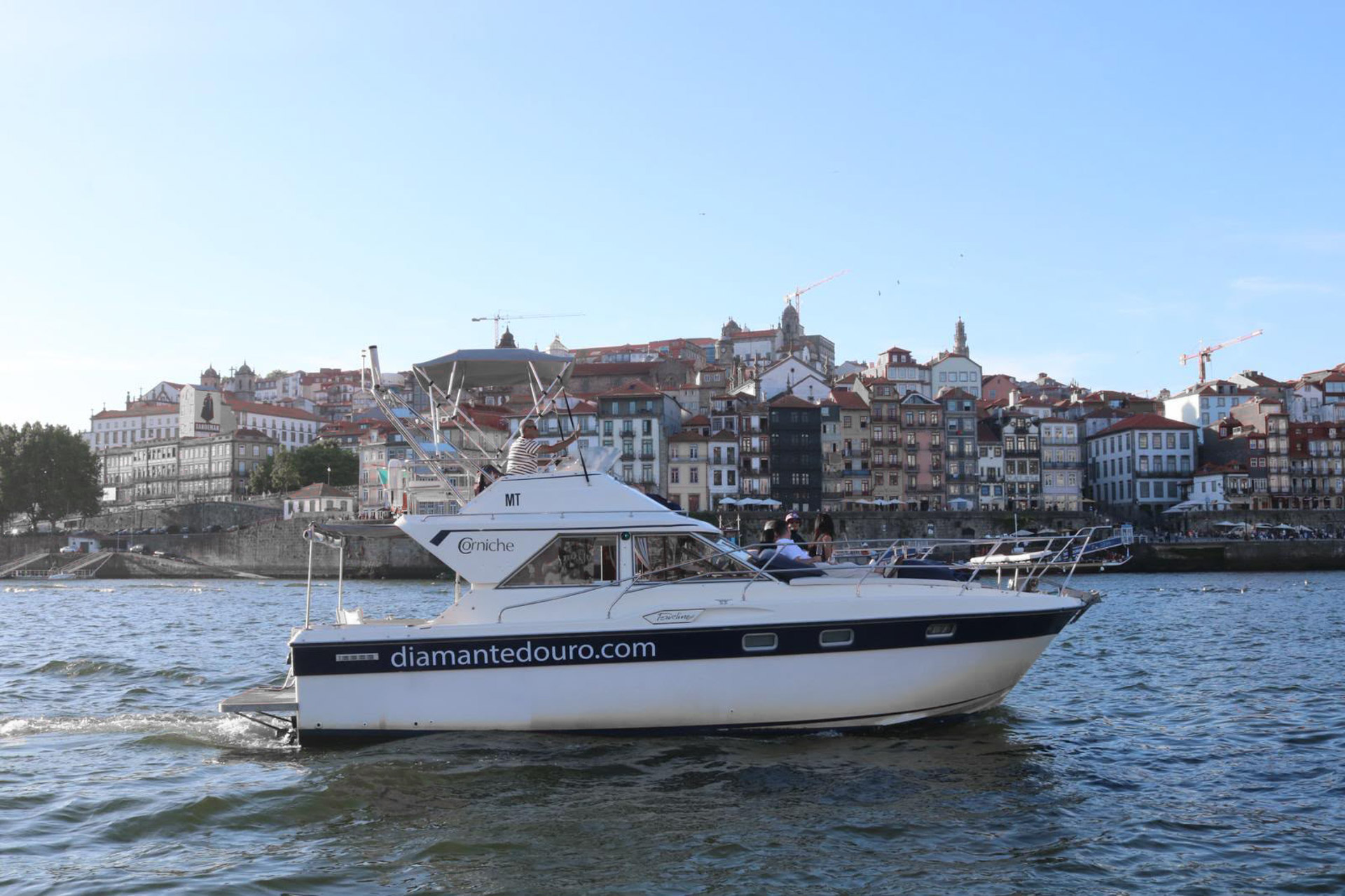Diamante Douro luxury motor yacht