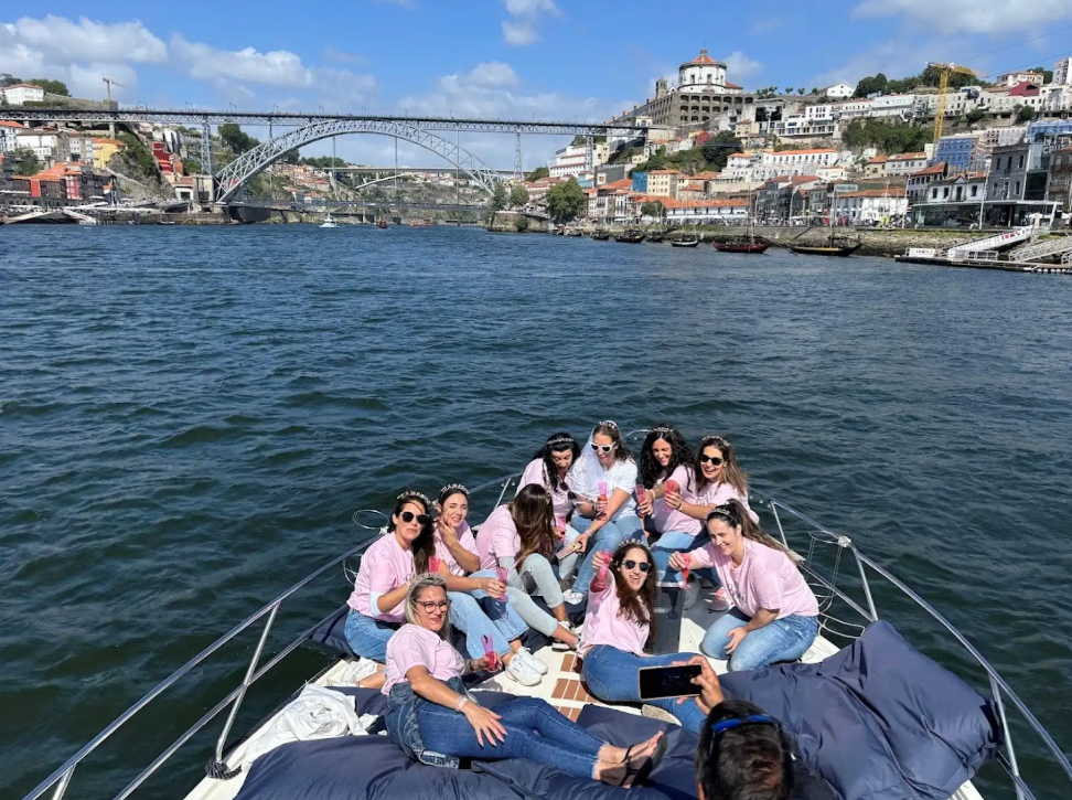 Sunset cruise on the Douro River